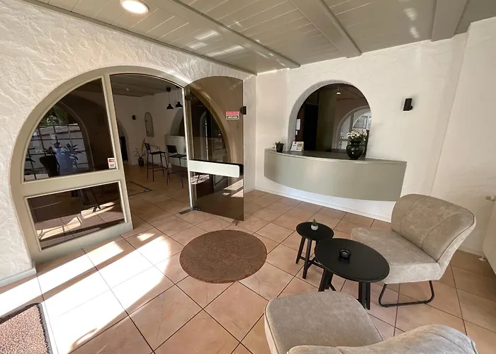 St. Paulushof Hotel *